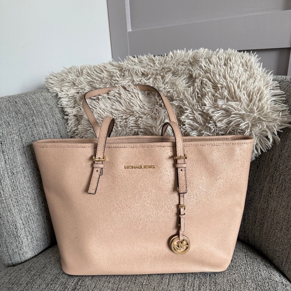 Michael Kors Tote - Picture 1 of 3